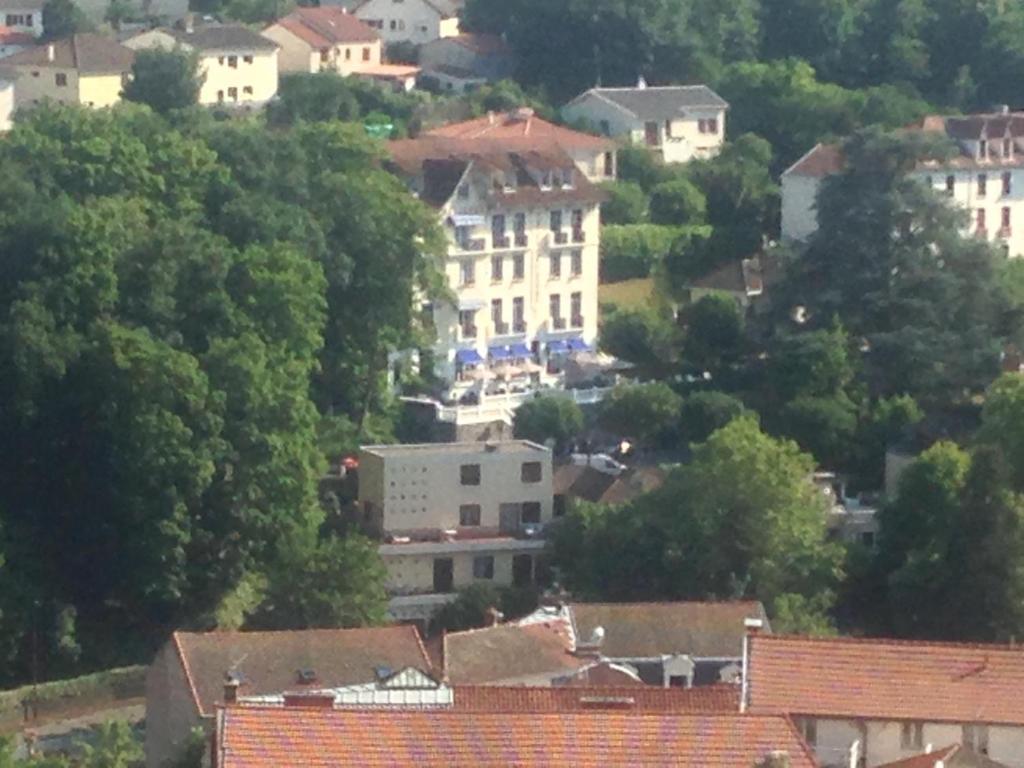 فندق Châtel-Guyonفي  بيليفو المظهر الخارجي الصورة