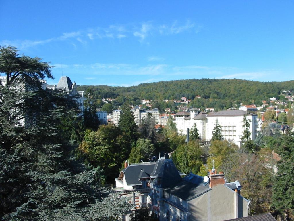 فندق Châtel-Guyonفي  بيليفو المظهر الخارجي الصورة